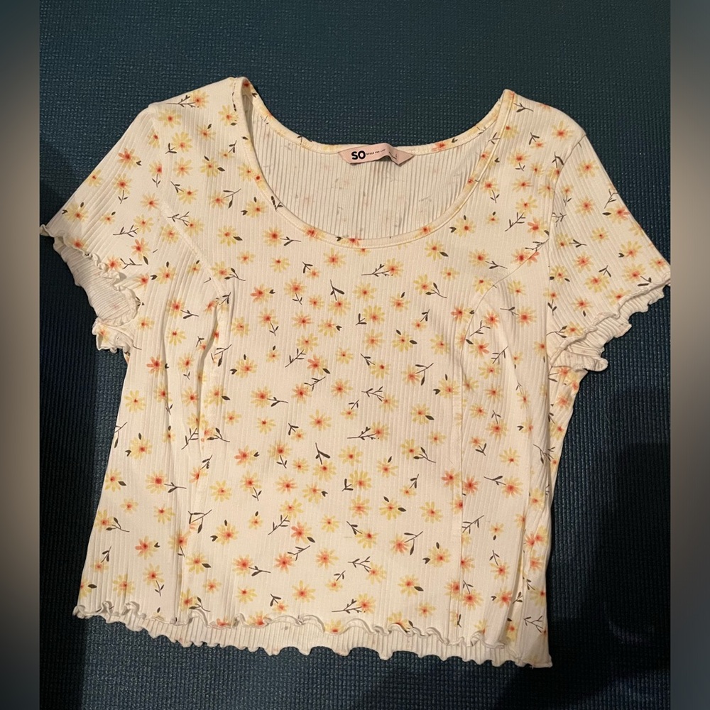 SO white floral print cropped shirt